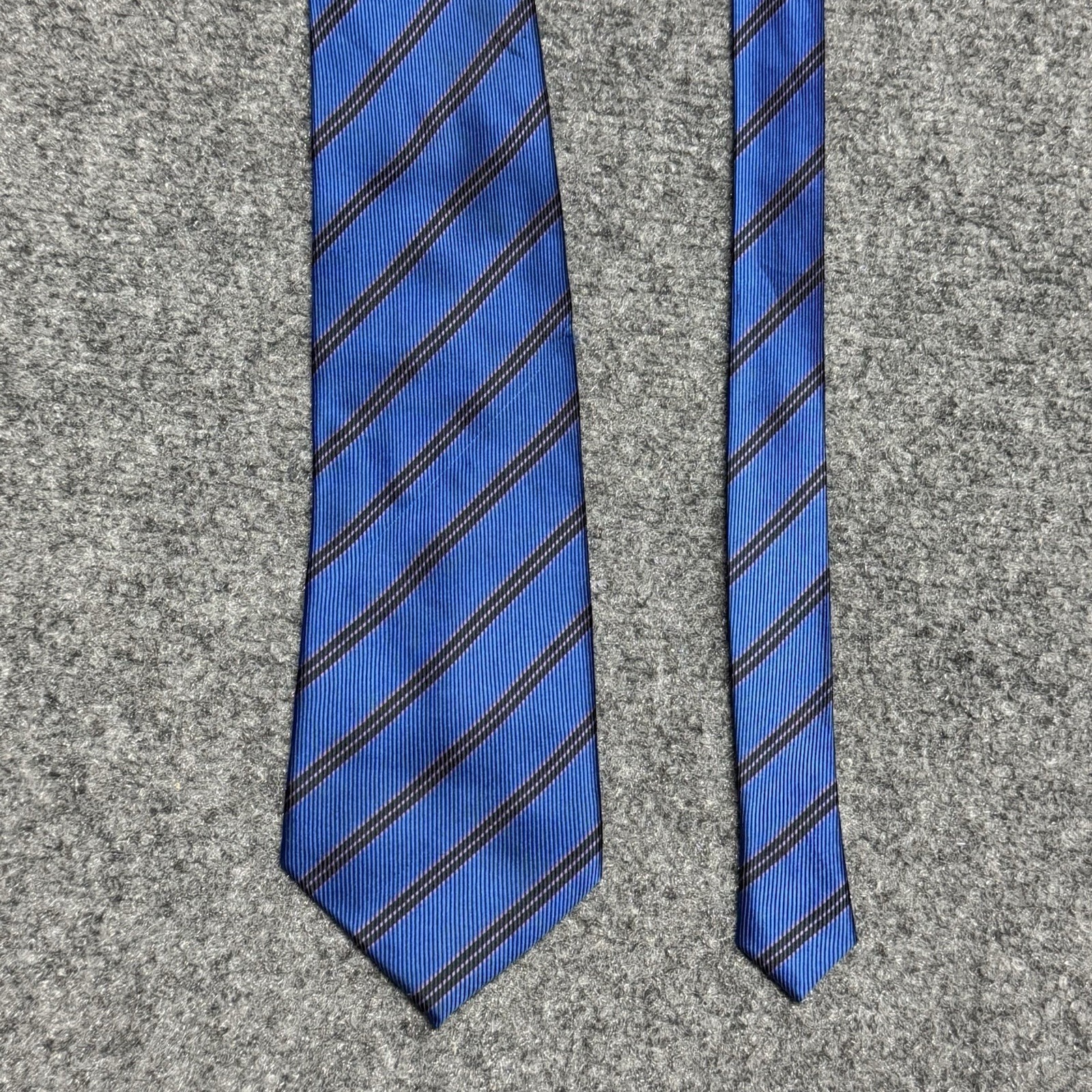 Ermenegildo Zegna Tie Blue Diagonal Stripe Silk 4" Necktie Italy